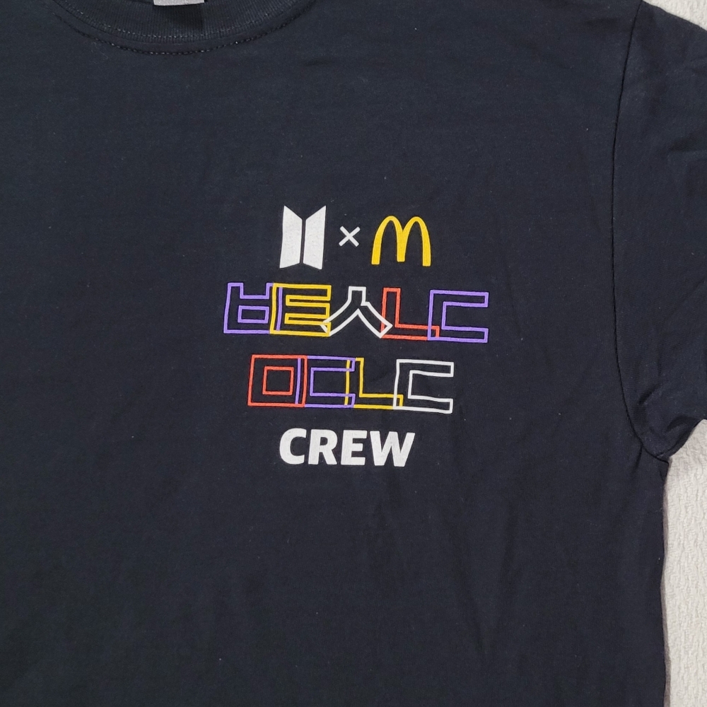BTS × McDonald's Collaboration Crew Exclusive Limited Edition Unisex Tee size M